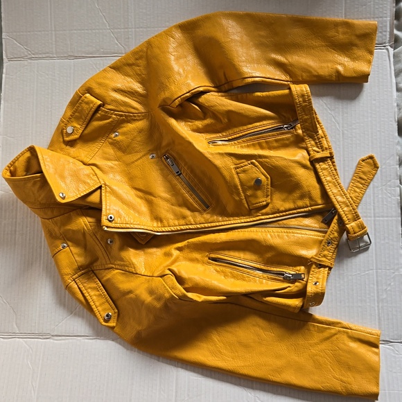 Zara Basic Outerware Women's Yellow Mustard Faux Leather Motorcyc Jacket Size XS - Picture 2 of 15